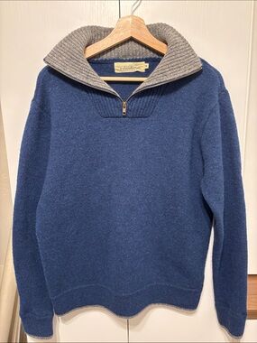 Men's Navy Blue Half-Zip Irish Wool Sweater with Gray Contrast - M